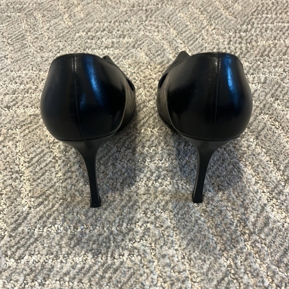 Manolo 39.5 black heels - Picture 2 of 8